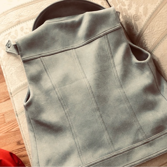 Philosophy Grey Zip faux suede Vest - Picture 2 of 5